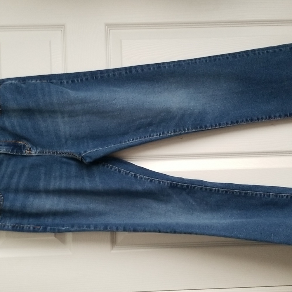 Old Navy Boy's Adjustable Waist Straight Leg Jeans - Picture 3 of 13